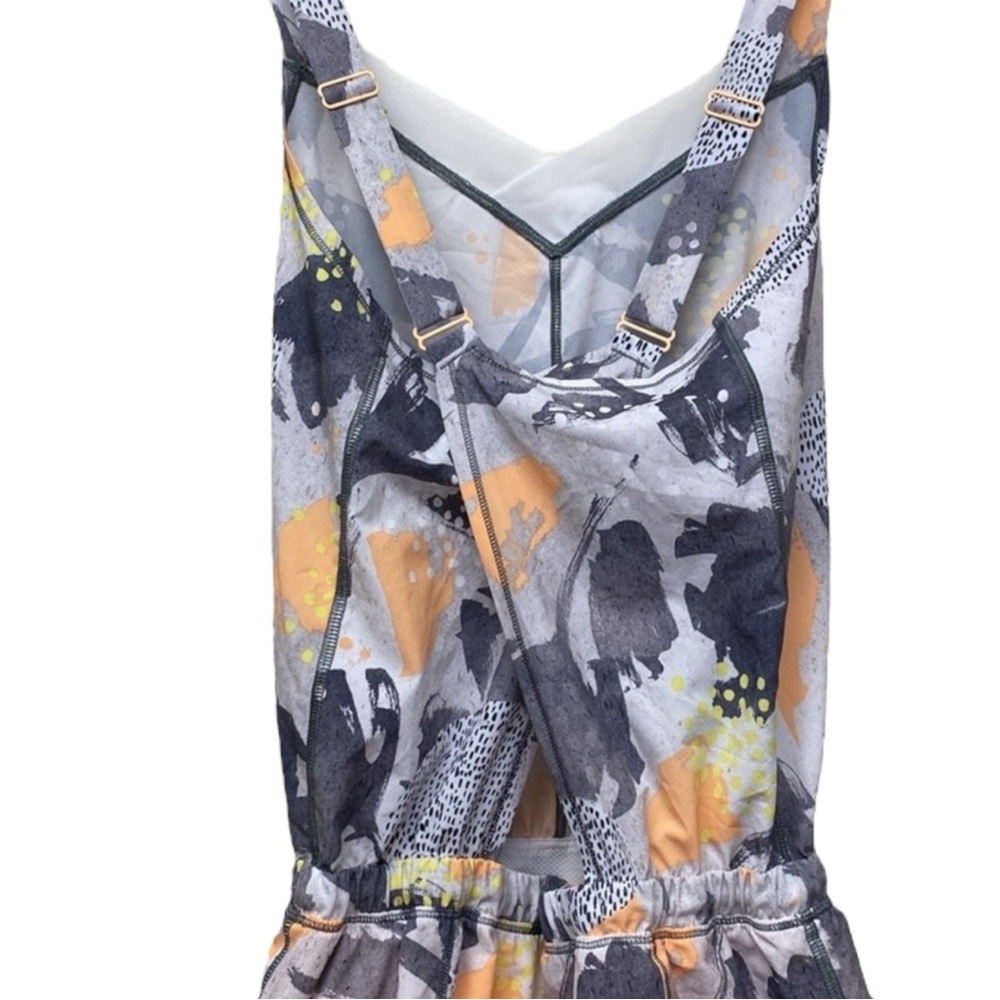 LULULEMON “Be Free Runsie” in Mini Art Pop Romper in White Multi Size 6 - Picture 14 of 15